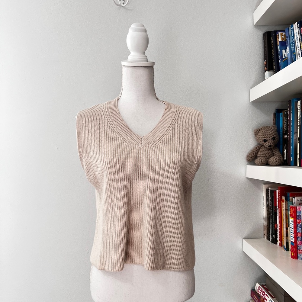 Zara knit vest cream size medium